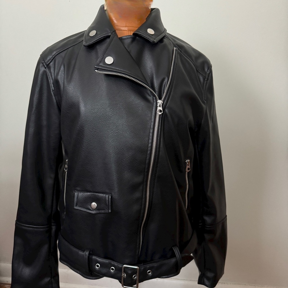 H&M Moto, vegan leather jacket, zippers on the sleeves